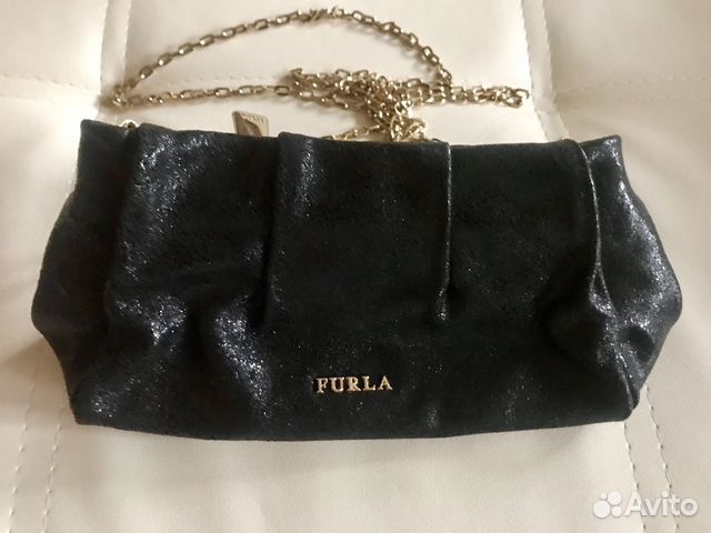 Сумка Furla на длинном ремне-цепочке