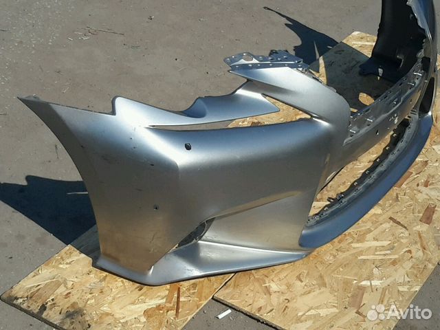 Передний бампер Лексус IS 250 F-sport