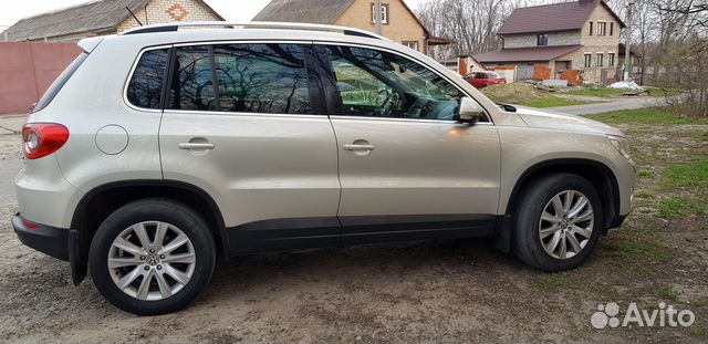 Volkswagen Tiguan 2.0 AT, 2011, 92 000 км