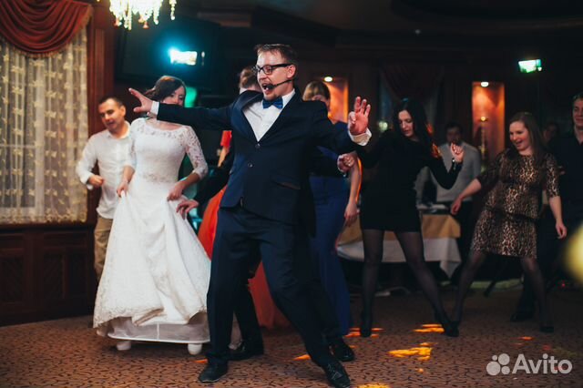 Ведущий на свадьбу