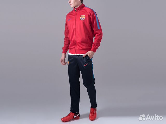 Спортивный костюм Спортивный костюм