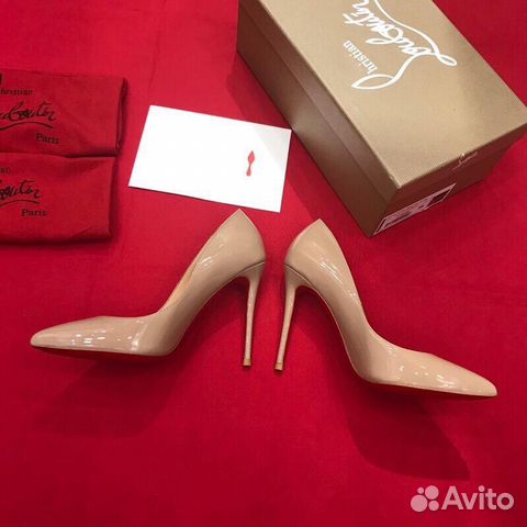 Туфли Christian Louboutin pigalle бежевые
