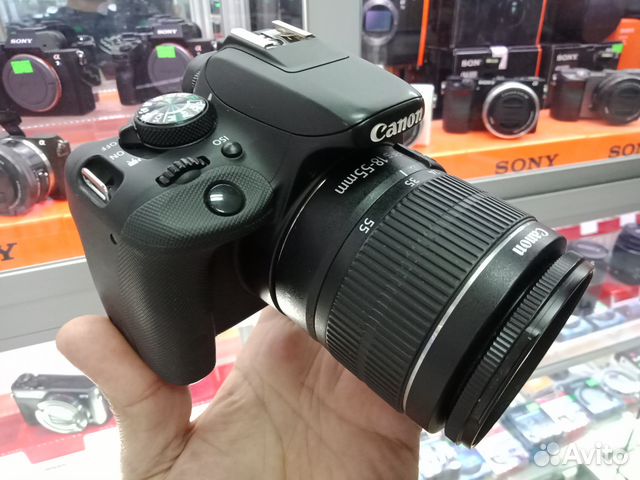 Canon EOS 100D kit 18-55mm пробег 4.692 кадра