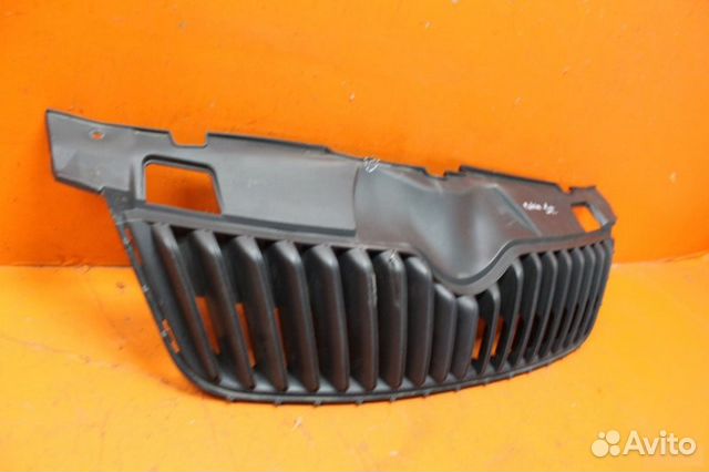 Решетка радиатора Skoda Fabia 2 5J 2007-2014