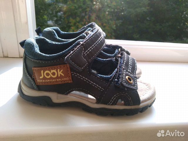 Сандалии Сандалии