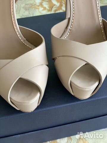 Босоножки Lesilla