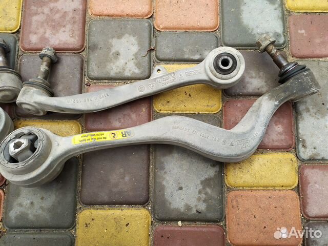 Продам комплект передних рычагов на бмв Е60 Продам комплект передних рычагов на бмв Е60