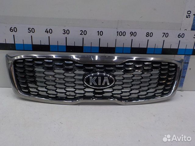 Решетка радиатора на Kia Sorento