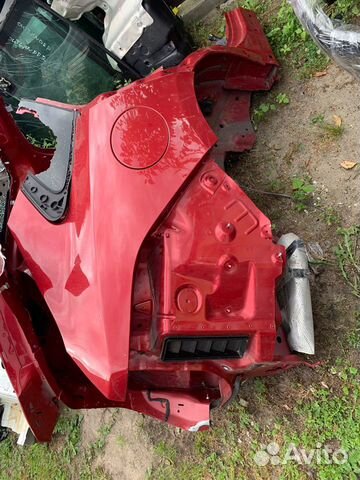 Четверти задние левая и правая на Jaguar F-Pace Четверти задние левая и правая на Jaguar F-Pace