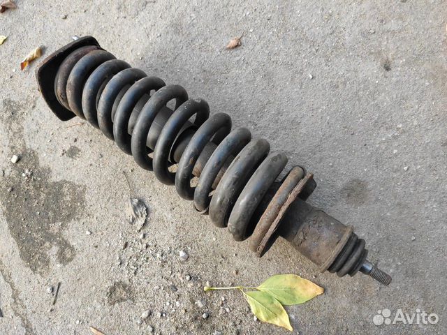 Mercedes W163 ml задняя стойка Mercedes W163 ml задняя стойка