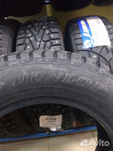 Dunlop Ice 03 205/65 R16 зимние шип