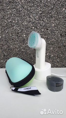 Щётка для лица Clinique Sonic System с 2 насадками Щётка для лица Clinique Sonic System с 2 насадками