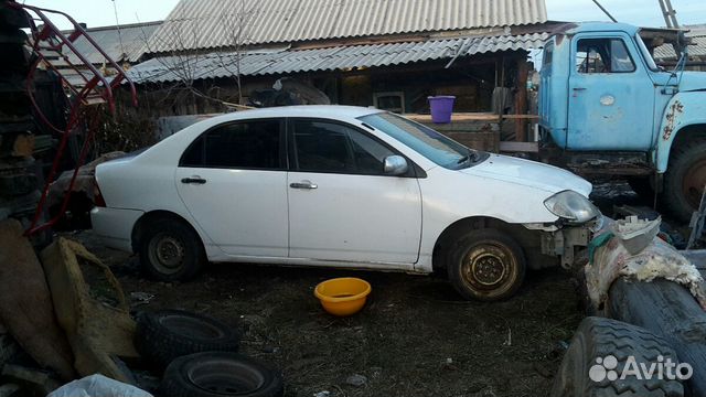 Toyota Corolla 1.5 AT, 2001, битый, 250 000 км