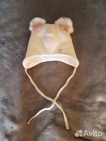 Шапка на девочку осень-зима в отличном состоянии Шапка на девочку осень-зима в отличном состоянии
