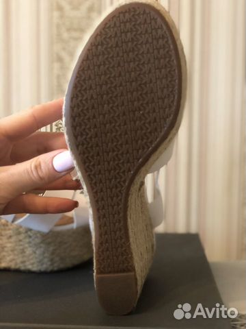 Босоножки новые Michael Kors (Майкл Корс) оригинал Босоножки новые Michael Kors (Майкл Корс) оригинал