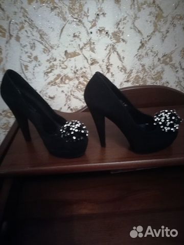 Женские вечерние туфли Женские вечерние туфли