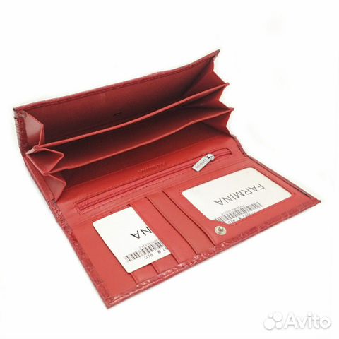Кошелек женский из натуральной кожи Ruby Button Кошелек женский из натуральной кожи Ruby Button