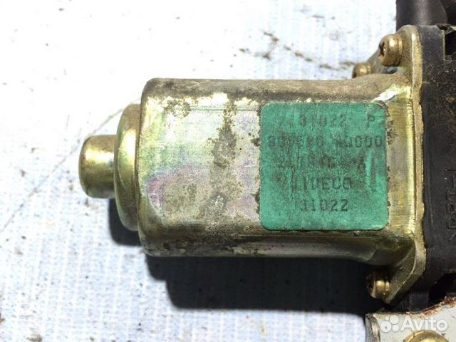 Замок багажника Nissan Elgrand CBA-ME51 VQ35DE Замок багажника Nissan Elgrand CBA-ME51 VQ35DE