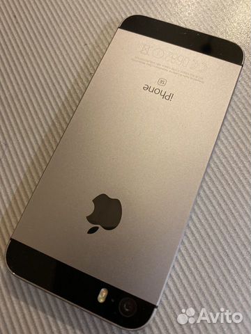 Телефон iPhone se Телефон iPhone se