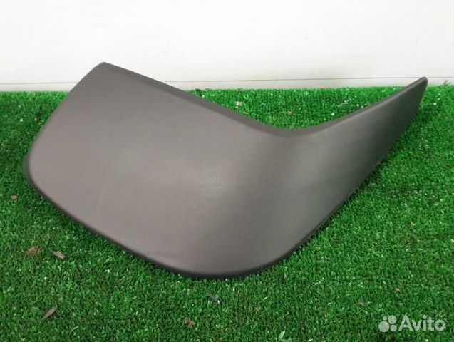 Брызговик передний правый Range Rover Sport 2013