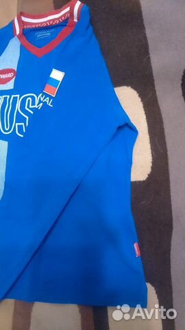 Футболка с длинным рукавом Футболка с длинным рукавом