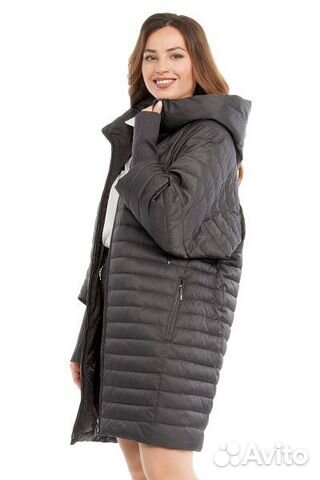 Пуховик Romantic Collection новый 50-52