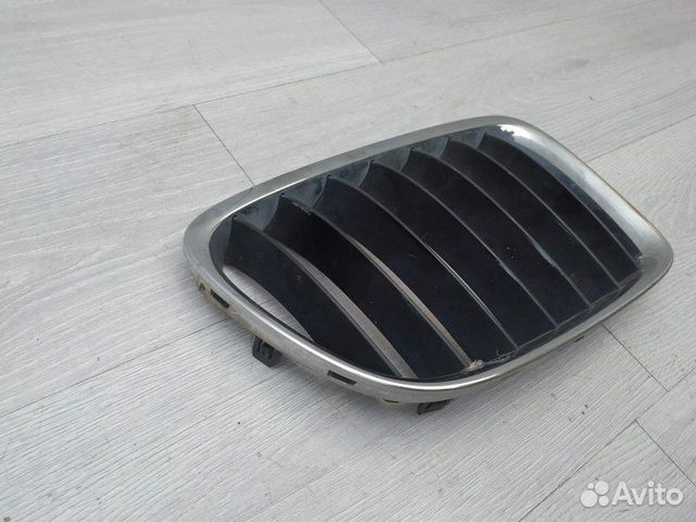 Решетка радиатора 51112993307 BMW X1 E84