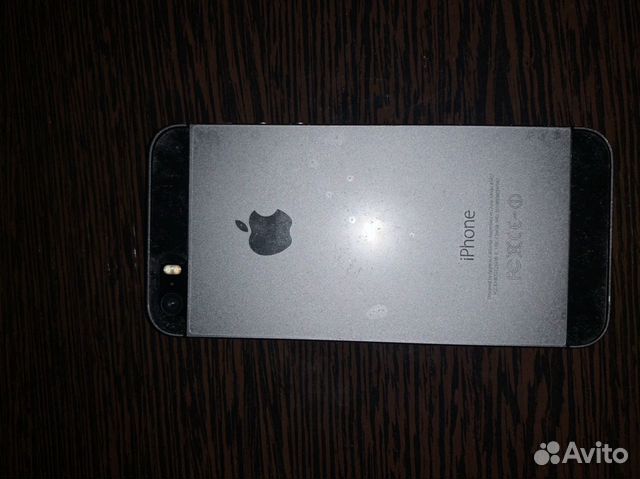Телефон iPhone 5s Телефон iPhone 5s