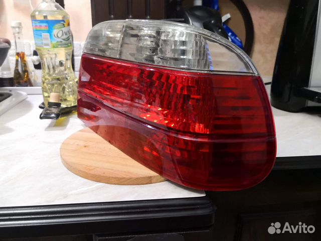 Продам задние фонари на BMW E38 Продам задние фонари на BMW E38
