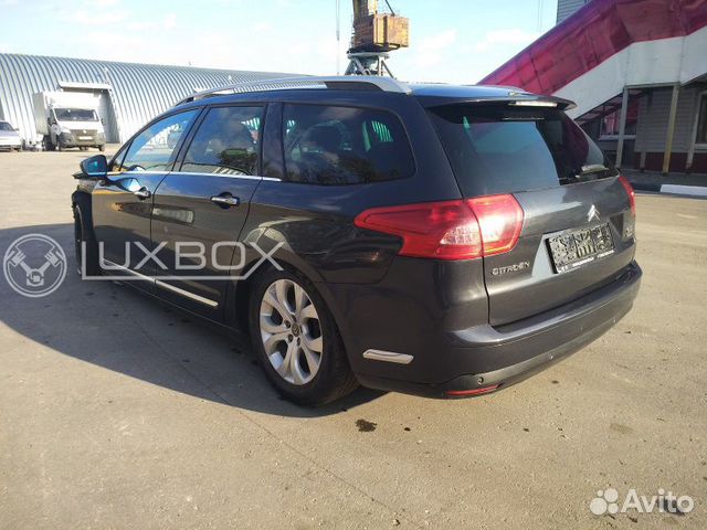 Citroen C5X7 Крыло заднее левое уневерсал Citroen C5X7 Крыло заднее левое уневерсал