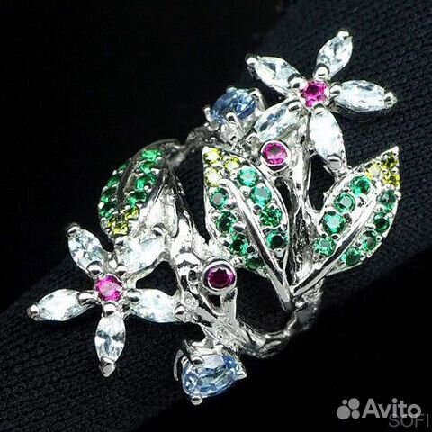 Серебряное кольцо с фианитами арт 21106