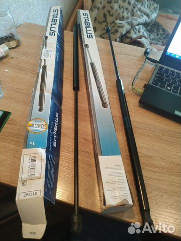 Амортизатор капота Lexus Toyota