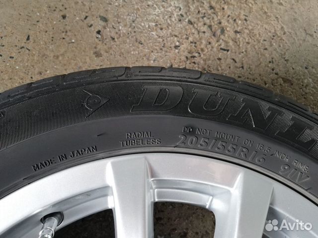 Летнии шины, 4шт Dunlop 205/55 R16