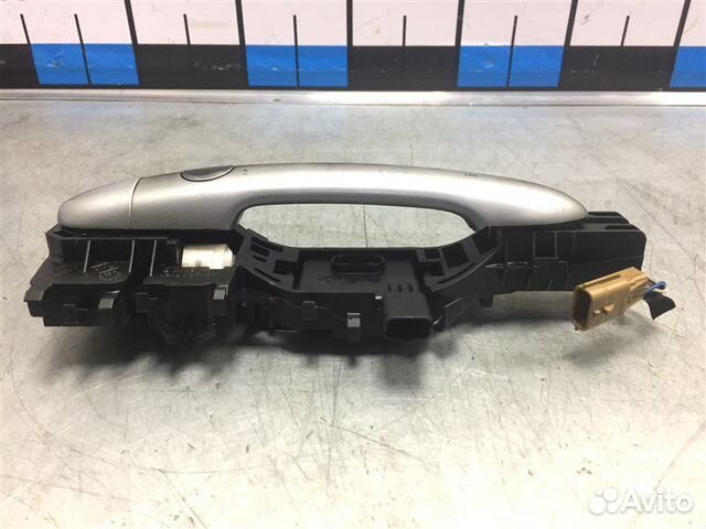 Ручка двери наружная передняя правая Renault Megan Ручка двери наружная передняя правая Renault Megan