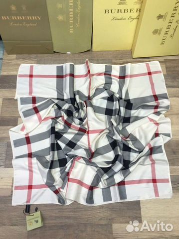 Новый женский шёлковый платок Burberry Новый женский шёлковый платок Burberry