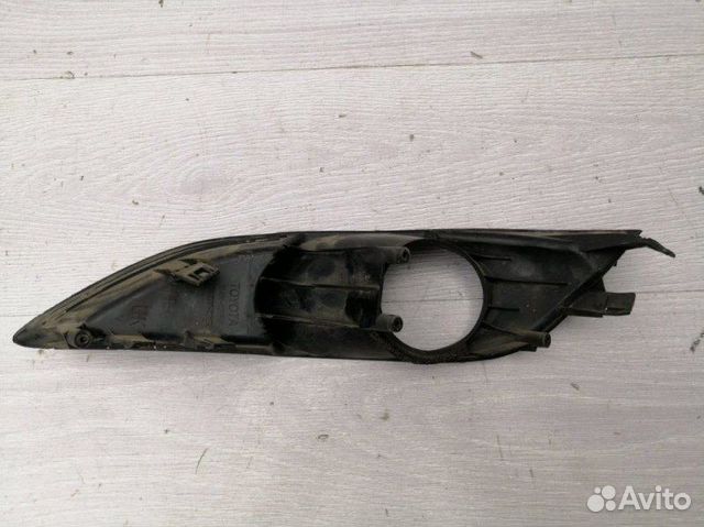 Решетка птф правая Toyota Auris E15 1ZR 2008 Решетка птф правая Toyota Auris E15 1ZR 2008