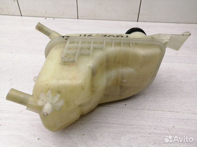 Бачок расширительный Toyota Auris E15 1ndtv 2010 Бачок расширительный Toyota Auris E15 1ndtv 2010