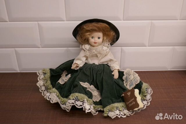 Кукла фарфоровая. Италия. 20 см