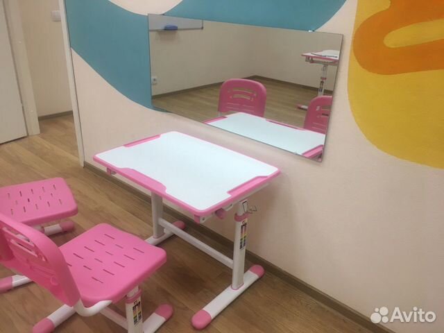 Растущая парта и растущий стул Растущая парта и растущий стул