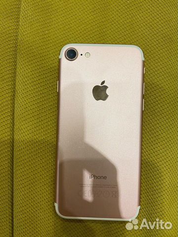 Телефон iPhone 7 Телефон iPhone 7