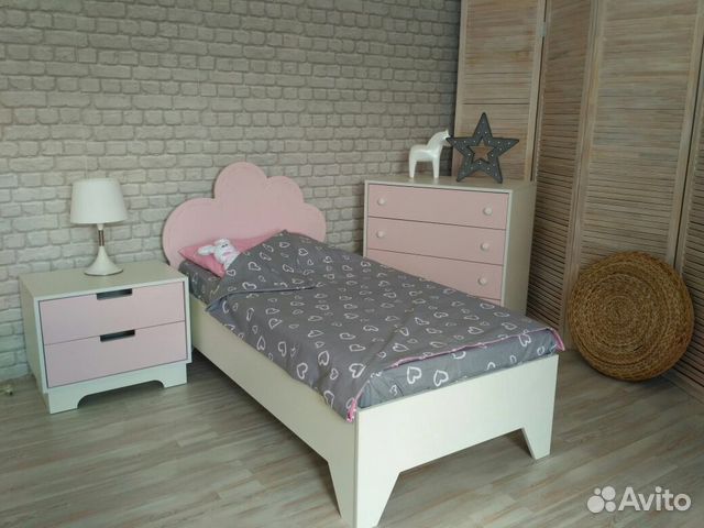 Кровать домик из массива березы