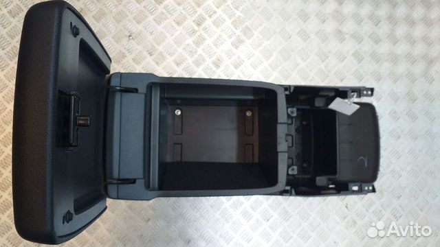 Подлокотник Toyota Highlander II U40 Подлокотник Toyota Highlander II U40