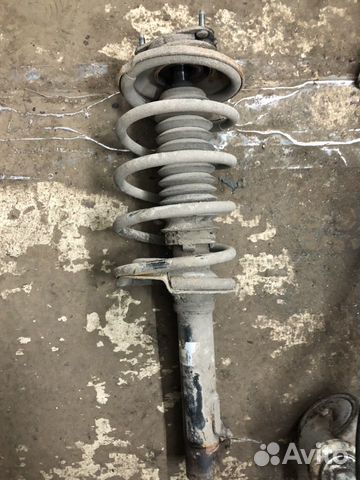 Передний амортизатор в сборе форд фокус 2. Стойка форд фокус 2. Стойки передние форд фокус 2 рестайлинг. Стойка форд фокус 2 передняя правая. Стойки форд фокус 2 рестайлинг.