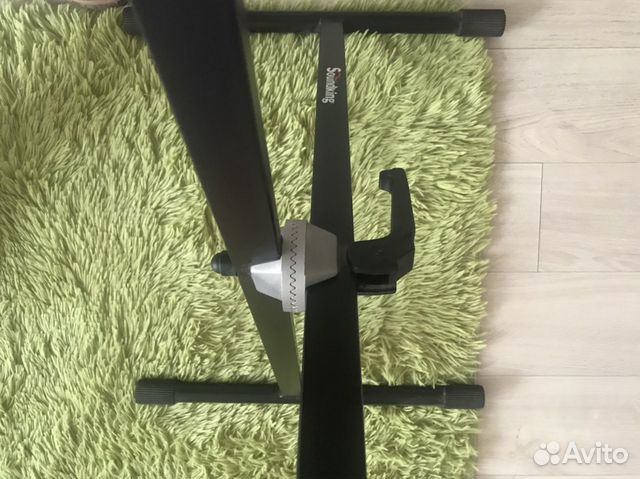 Стойка для клавишных инструментов soundking DF029