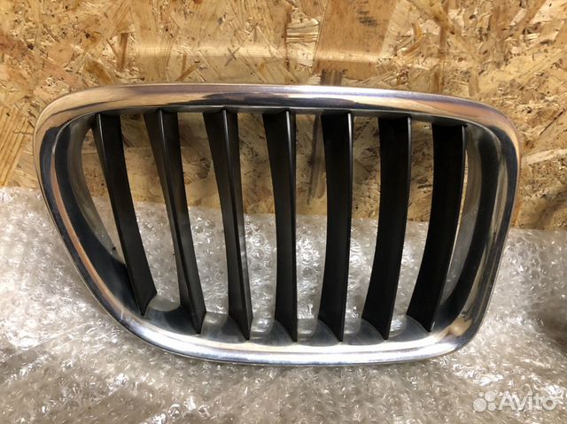 Решетка радиатора E84 bmw - 51112993308 Решетка радиатора E84 bmw - 51112993308