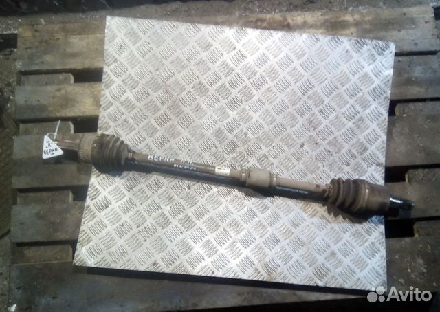 Привод (шрус) передний правый на Хендай Верна