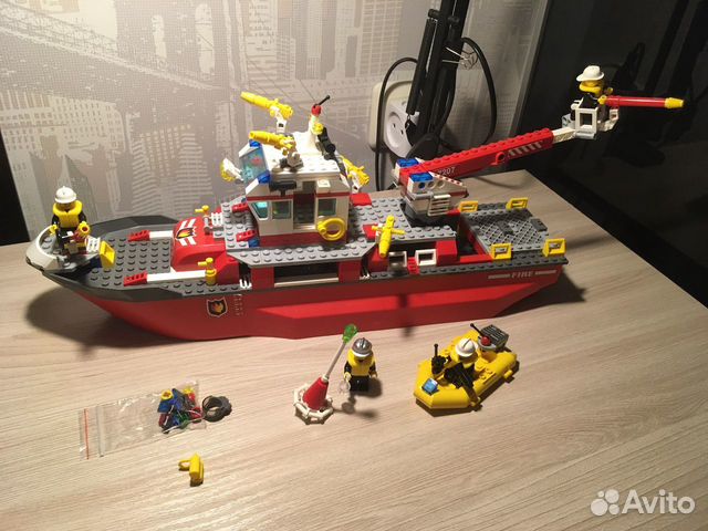 lego fire boat