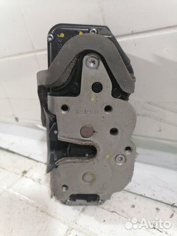 Замок двери передний правый Chevrolet Cruze J300