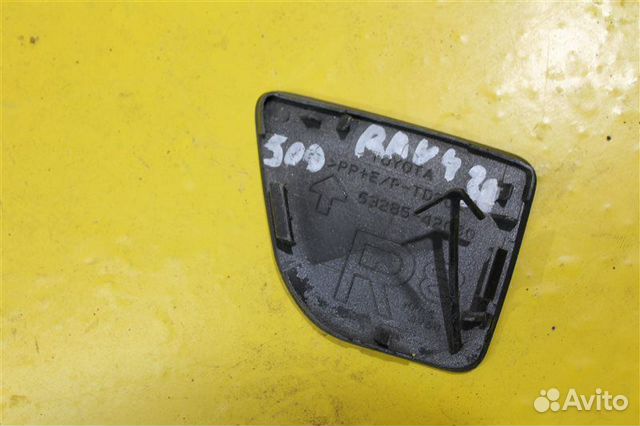 Заглушка бампера передняя правая Toyota Rav4 CA30 Заглушка бампера передняя правая Toyota Rav4 CA30