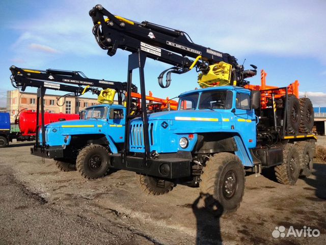 Лесовоз Урал капремонт с новым кму майман-110S